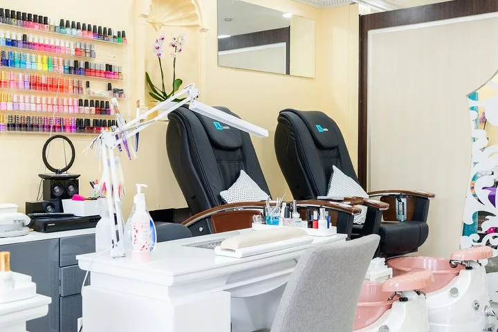 Pedicure chairs